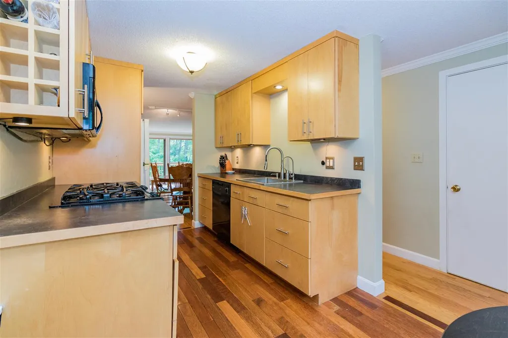 2 Bass Street Newmarket NH 03857