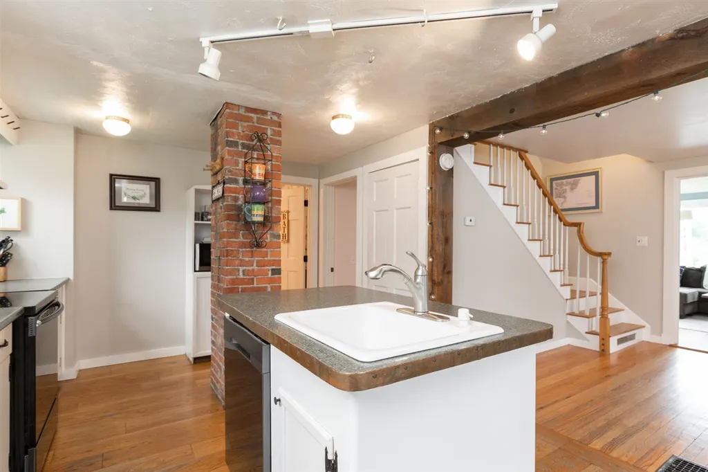 12 Spinney Creek Road Eliot ME 03903