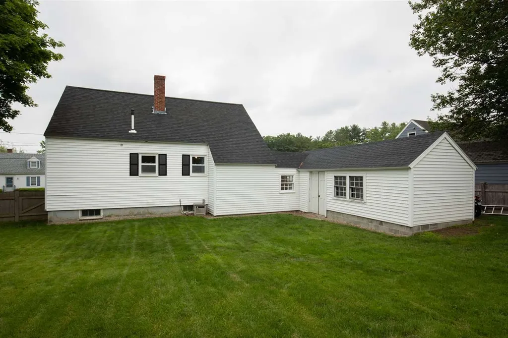12 Spinney Creek Road Eliot ME 03903