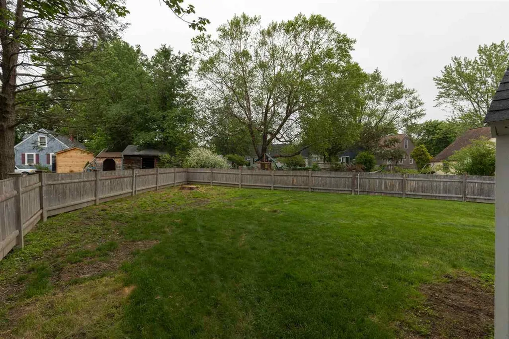 12 Spinney Creek Road Eliot ME 03903