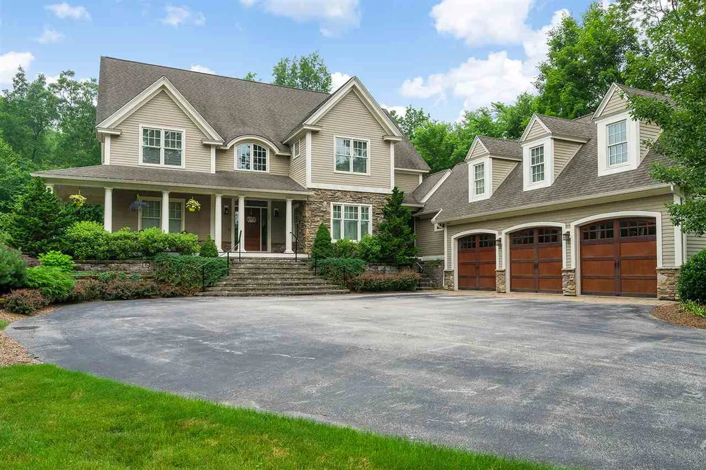 106 Long Hill Road Hollis NH 03049