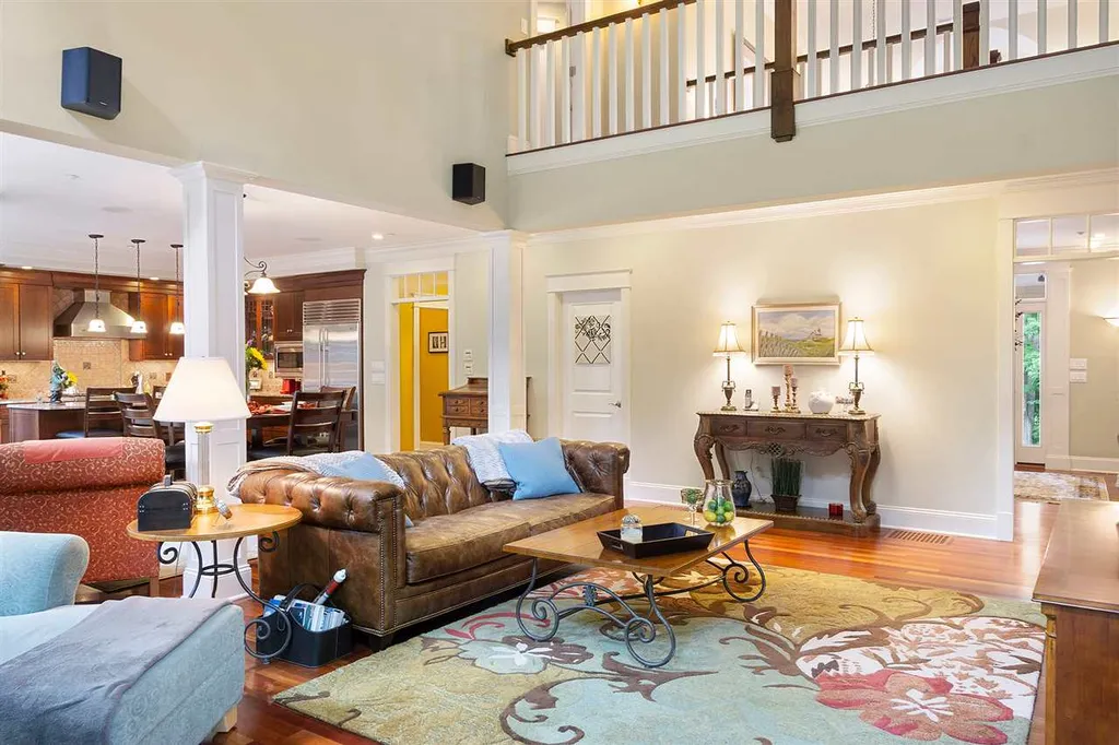 106 Long Hill Road Hollis NH 03049