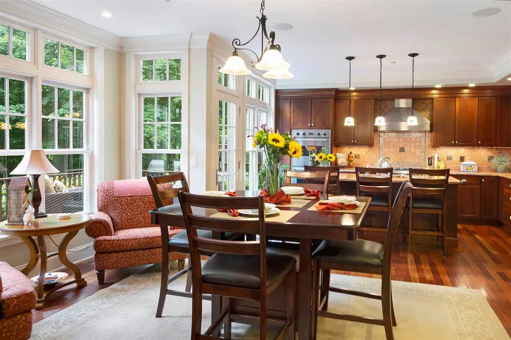 106 Long Hill Road Hollis NH 03049