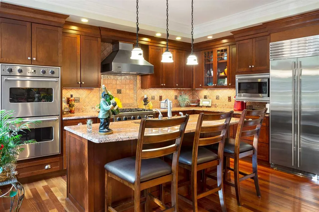 106 Long Hill Road Hollis NH 03049