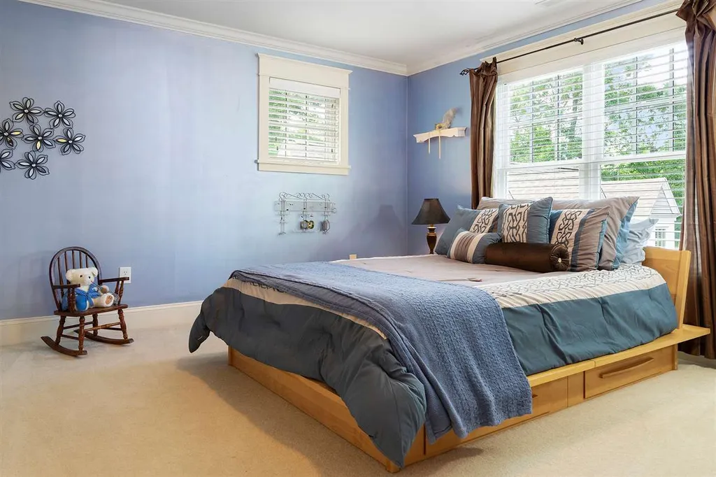 106 Long Hill Road Hollis NH 03049