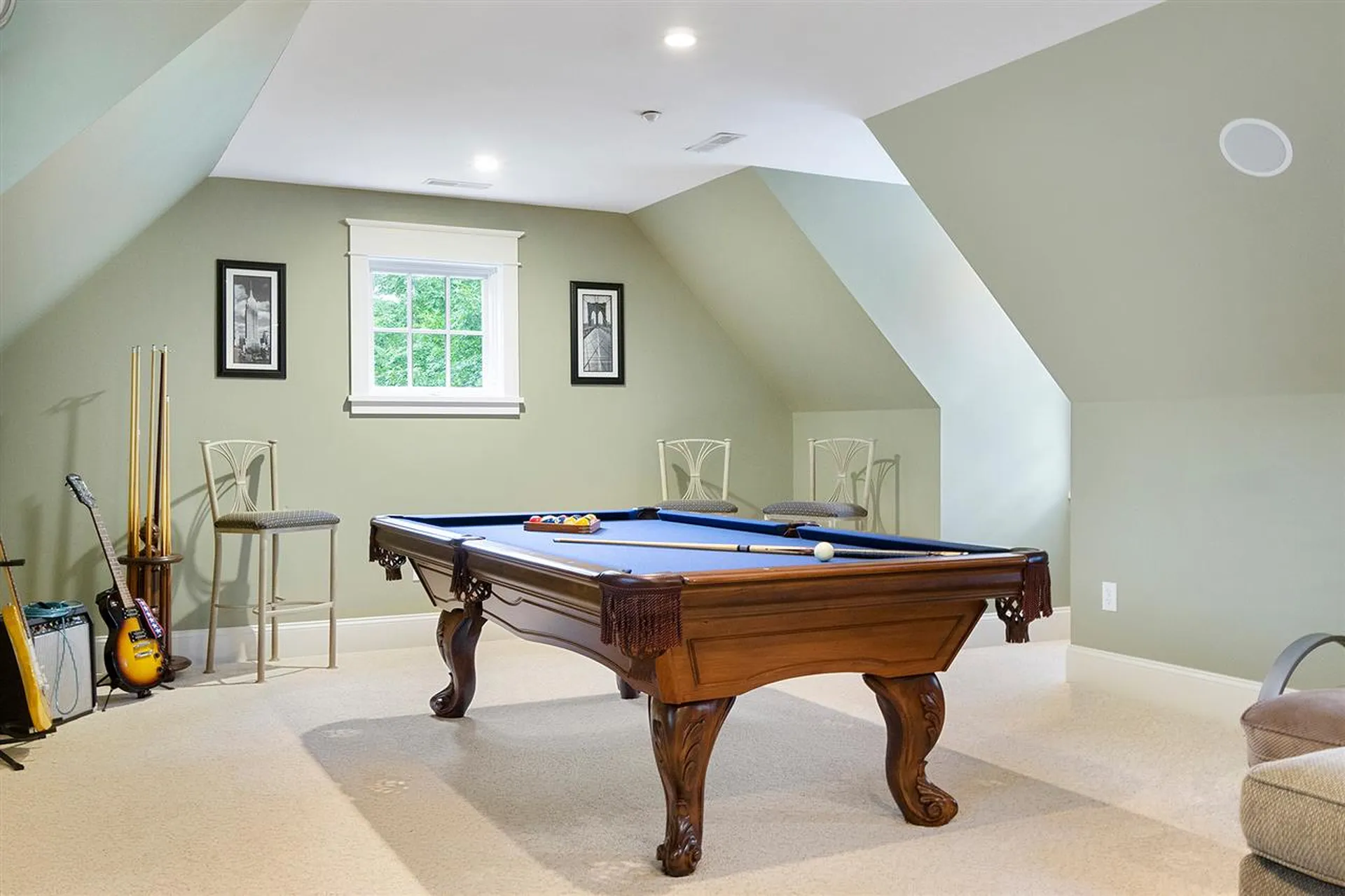106 Long Hill Road Hollis NH 03049