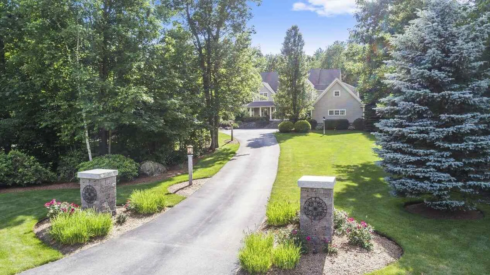 106 Long Hill Road Hollis NH 03049