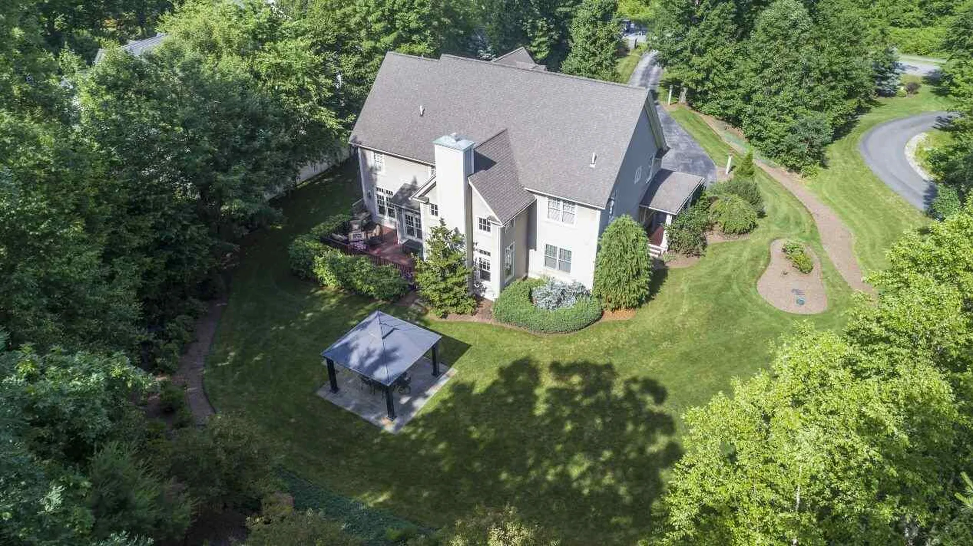 106 Long Hill Road Hollis NH 03049