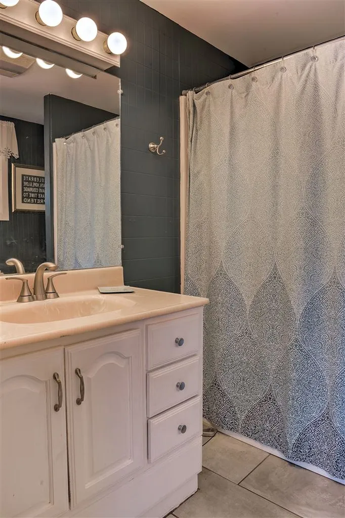 7 Pine Avenue Keene NH 03431