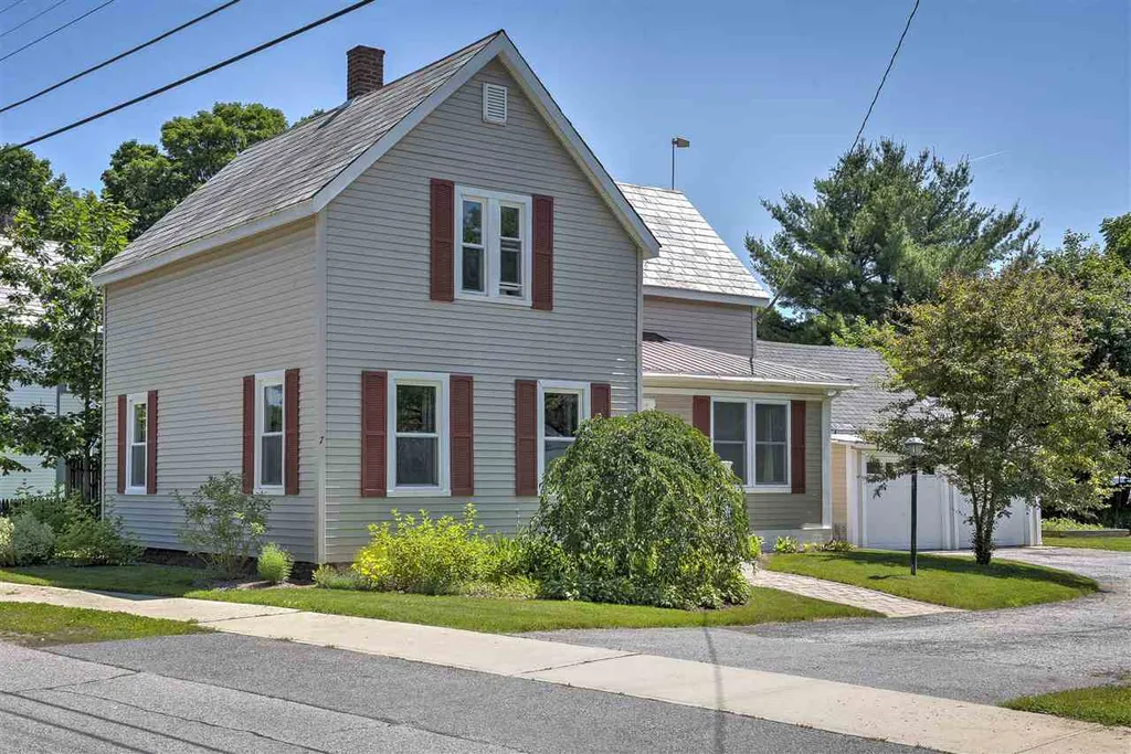 7 Pine Avenue Keene NH 03431