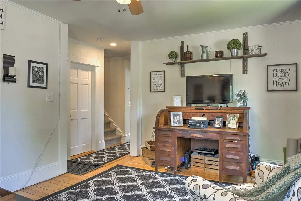 7 Pine Avenue Keene NH 03431