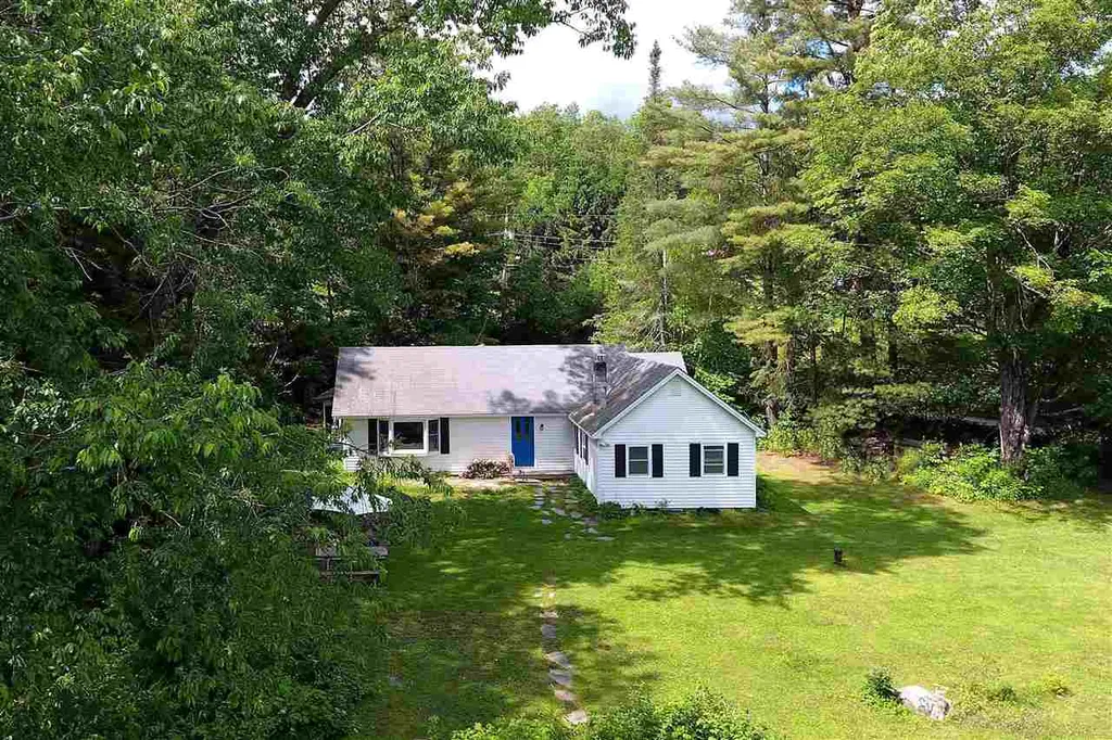 741 Journeys End Mendon VT 05701