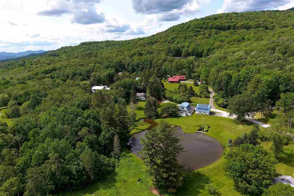 741 Journeys End Mendon VT 05701