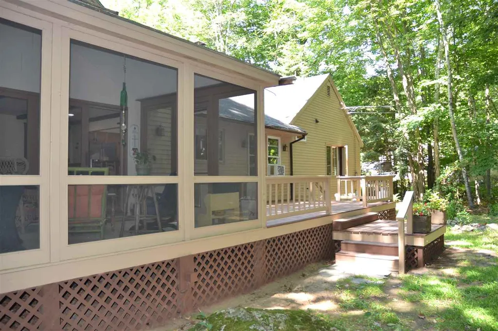 5 Loon Street Wolfeboro NH 03894