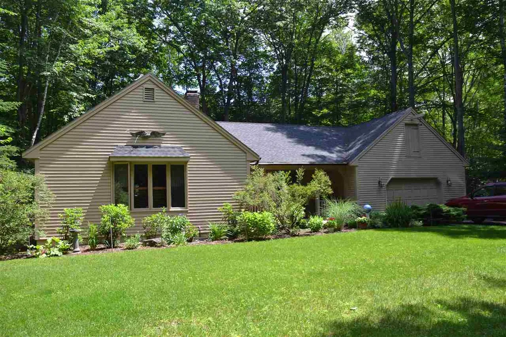 5 Loon Street Wolfeboro NH 03894
