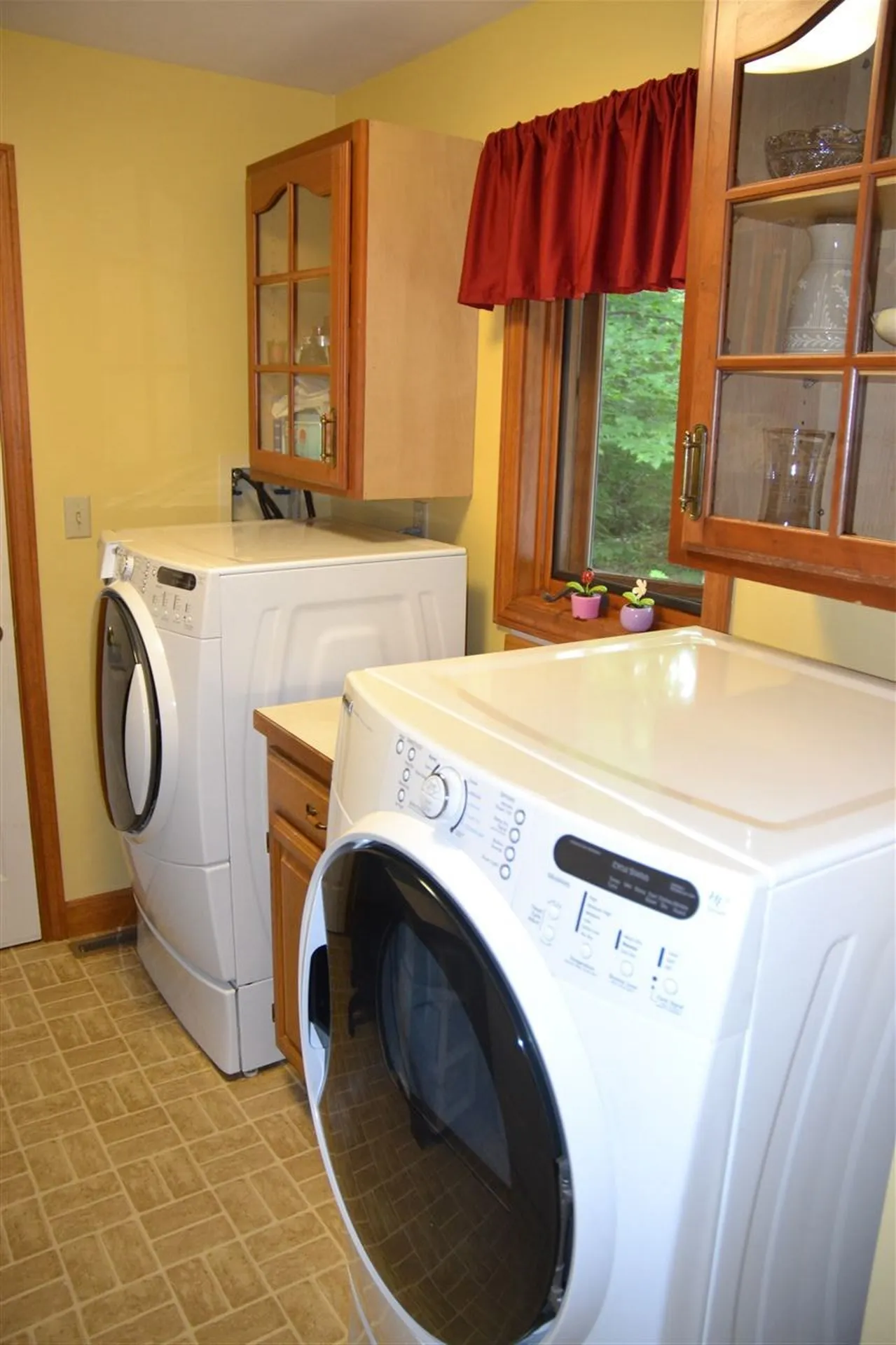 5 Loon Street Wolfeboro NH 03894