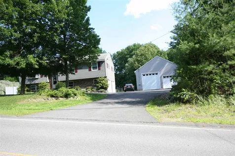 18 Bartley Hill Road Londonderry NH 03053