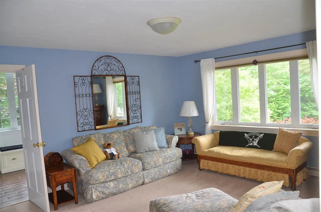 47 Lake Country Road Meredith NH 03253
