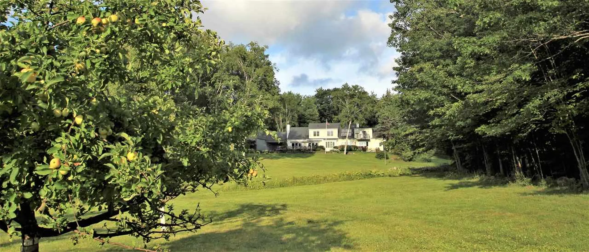 47 Lake Country Road Meredith NH 03253
