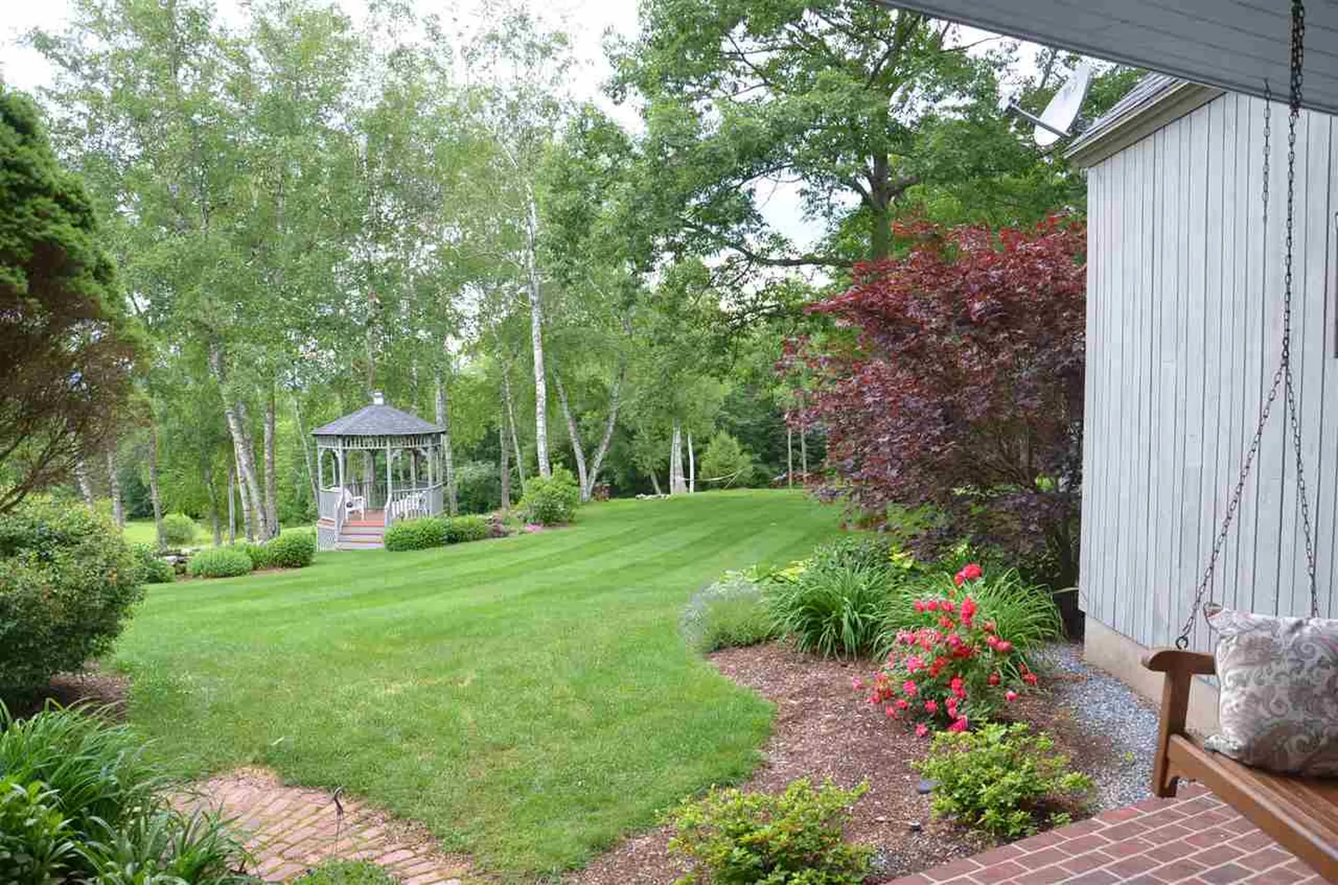 47 Lake Country Road Meredith NH 03253