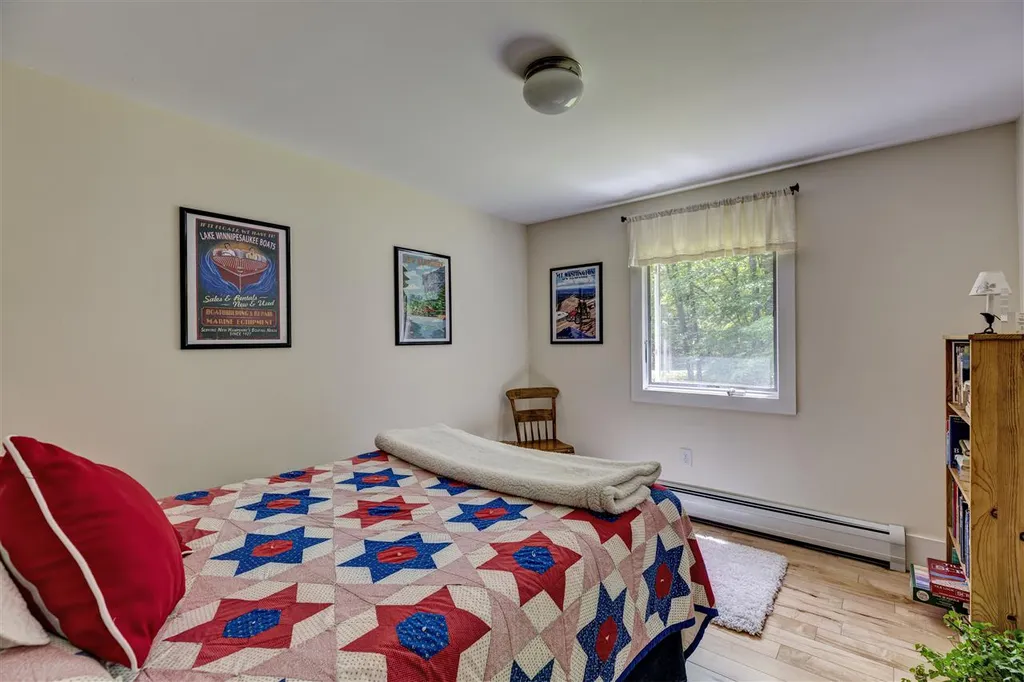 123 Mountain Road New London NH 03257