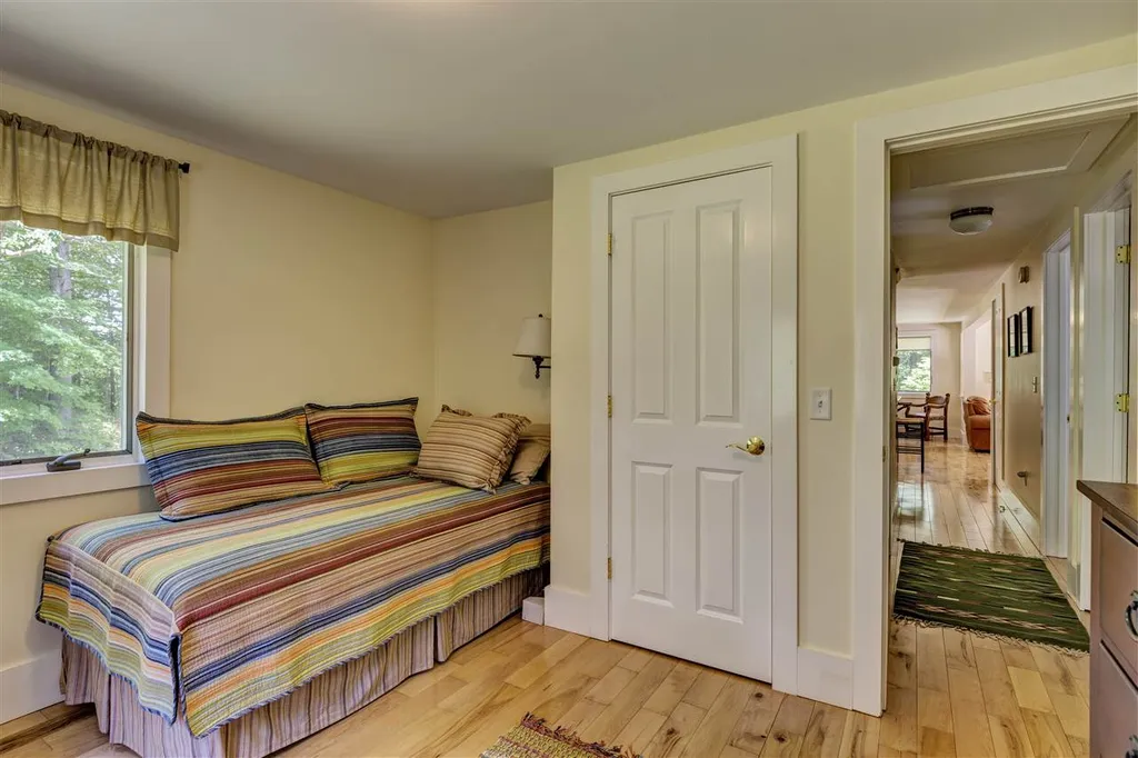 123 Mountain Road New London NH 03257