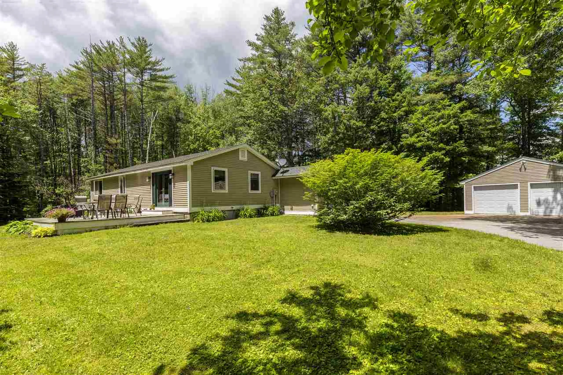 123 Mountain Road New London NH 03257