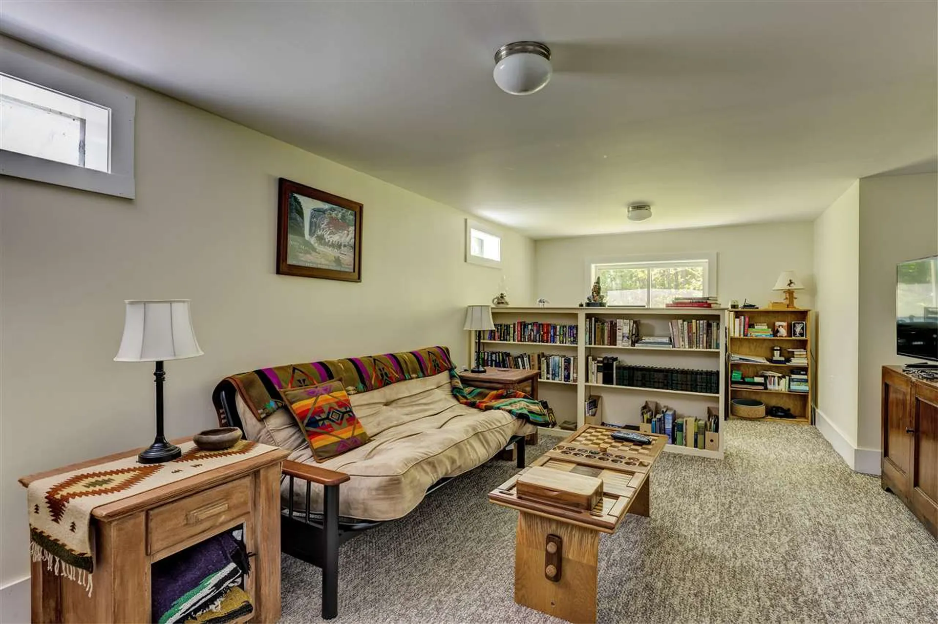 123 Mountain Road New London NH 03257