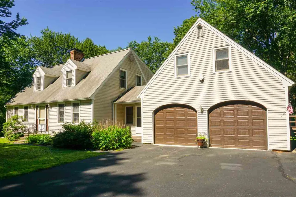 85 Packers Falls Road Newmarket NH 03857