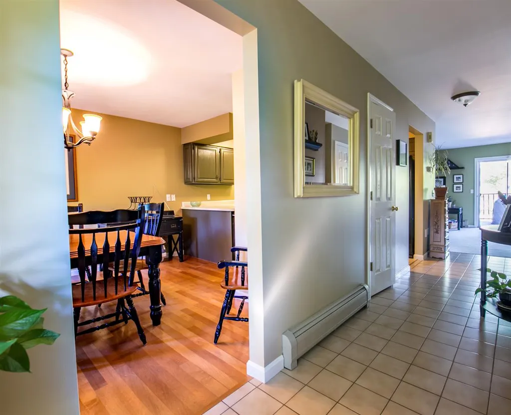 17 Craftsbury Court Essex VT 05452