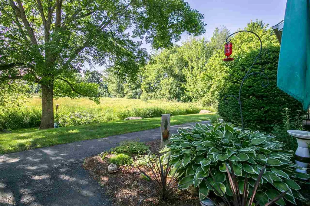 17 Craftsbury Court Essex VT 05452