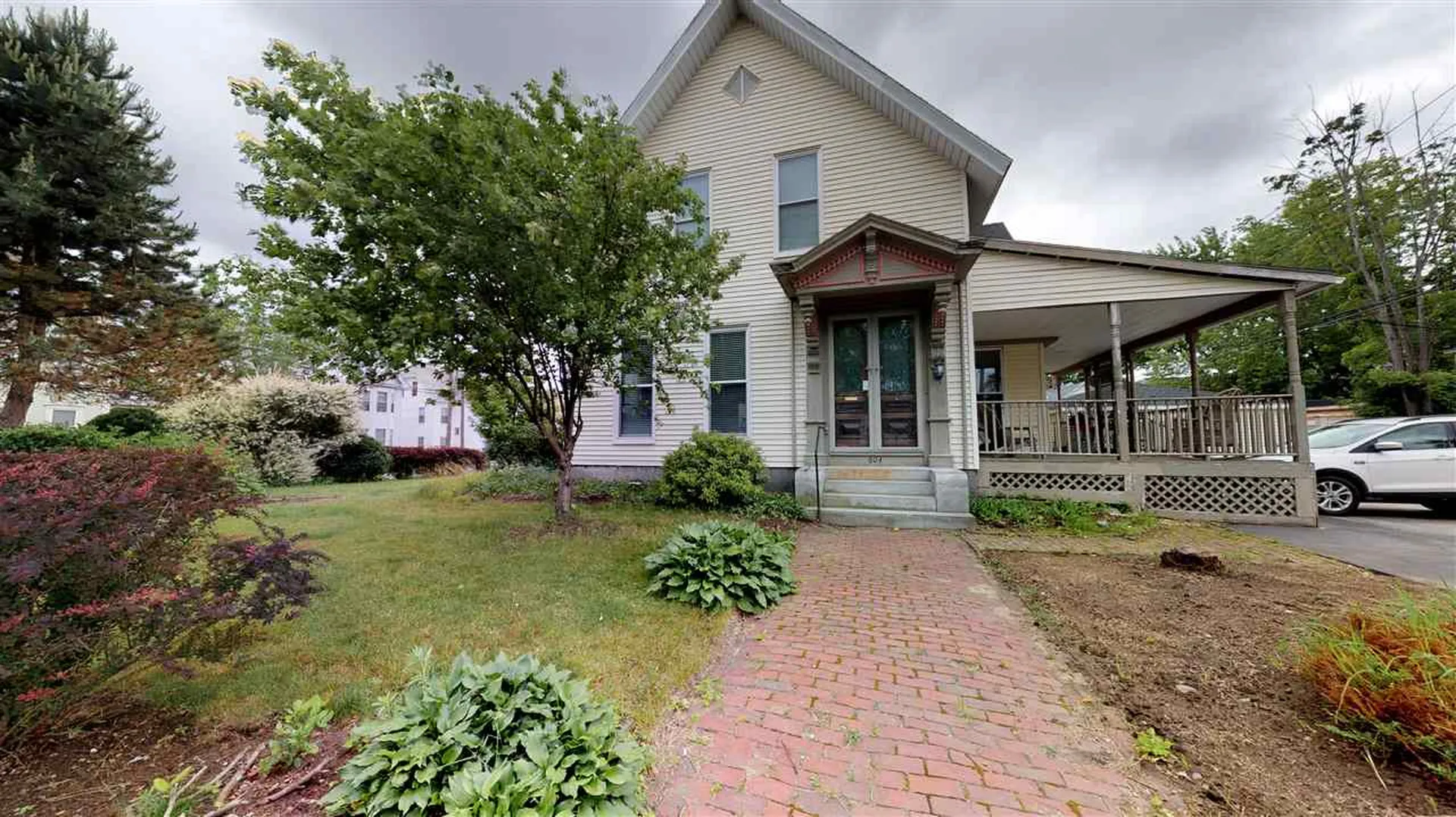 604 Pine Street Manchester NH 03104
