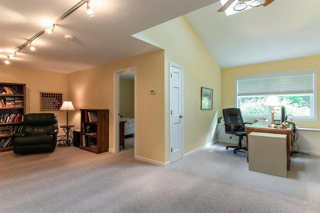 7 Cameron Drive Hollis NH 03049