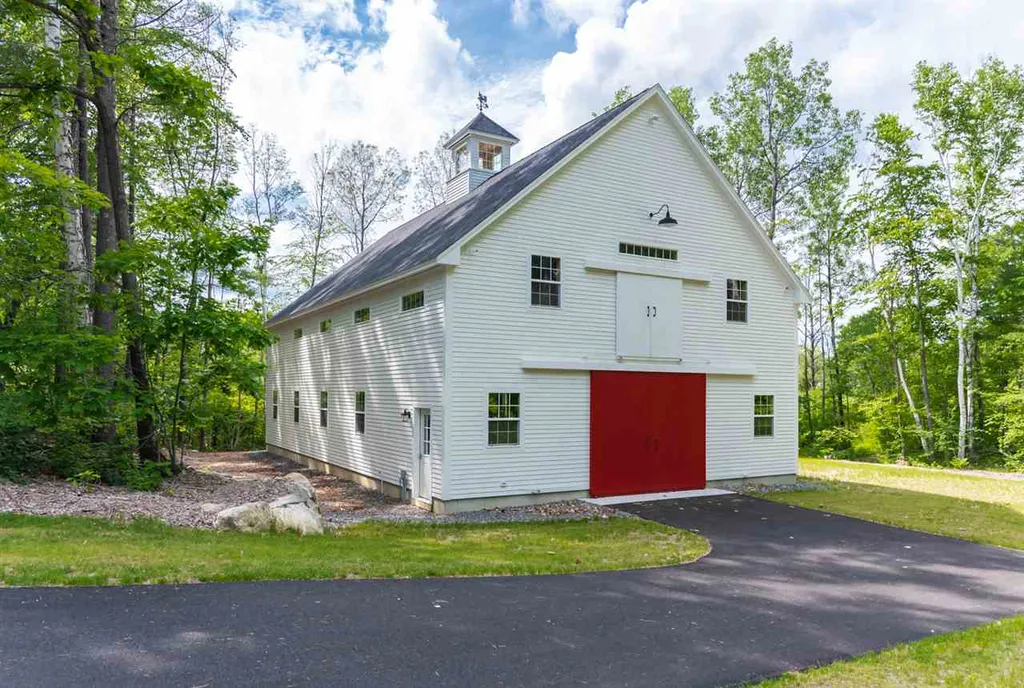 7 Cameron Drive Hollis NH 03049