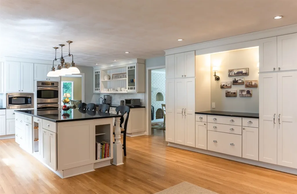 7 Cameron Drive Hollis NH 03049