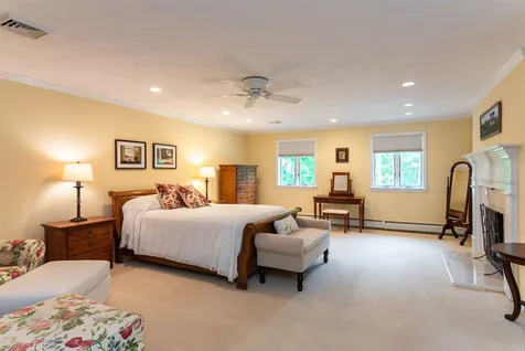 7 Cameron Drive Hollis NH 03049