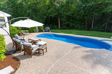 7 Cameron Drive Hollis NH 03049