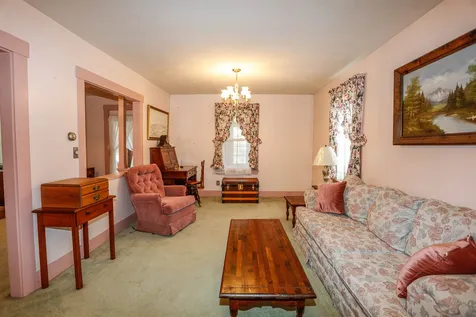 4 Field Street Nashua NH 03060