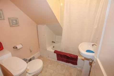 4 Field Street Nashua NH 03060