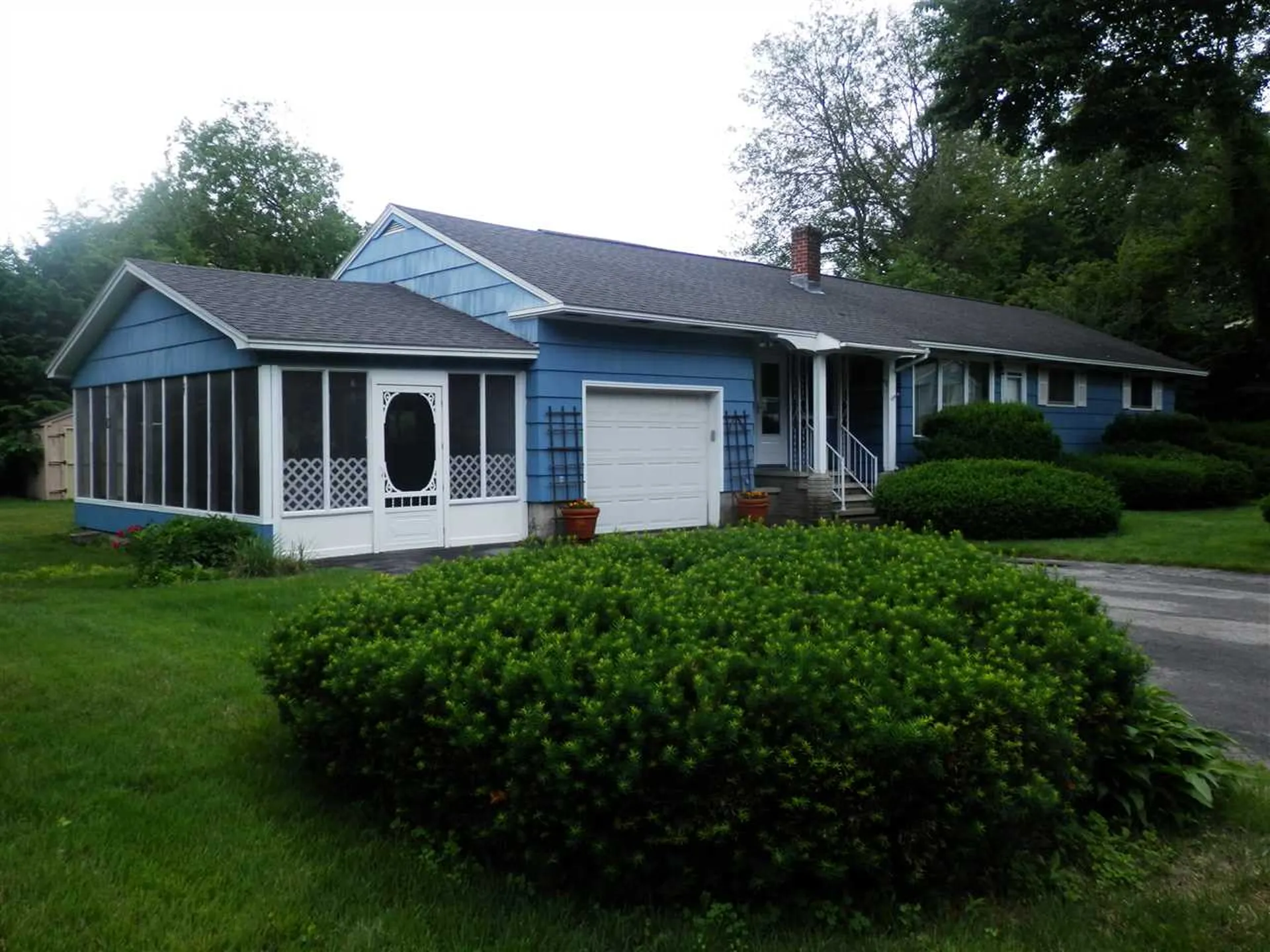 82 Portsmouth Avenue Manchester NH 03109
