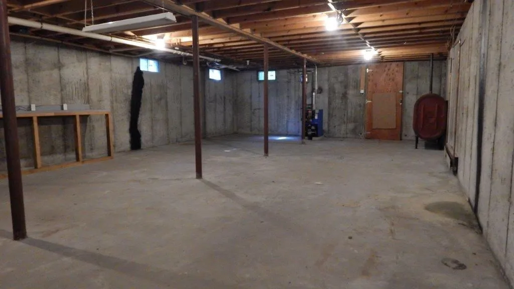 97 Woodard Avenue Winchester NH 03470