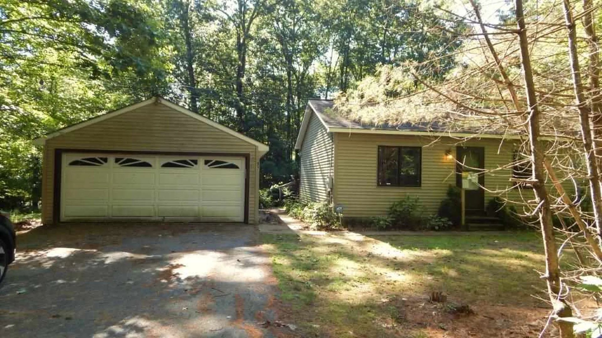 97 Woodard Avenue Winchester NH 03470
