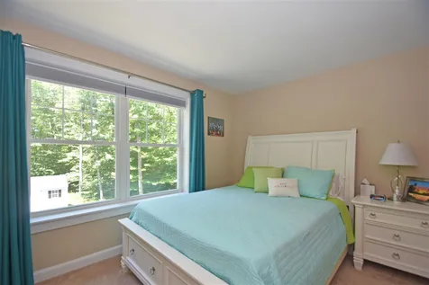66 Breezy Way Barrington NH 03825