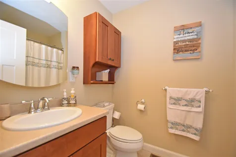 66 Breezy Way Barrington NH 03825
