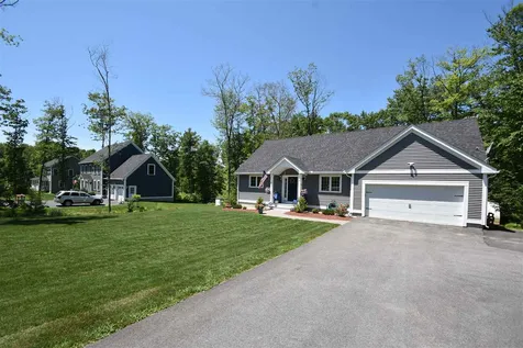 66 Breezy Way Barrington NH 03825