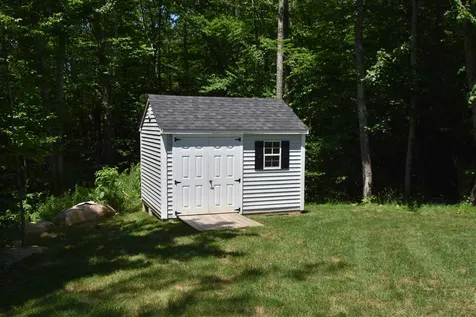 66 Breezy Way Barrington NH 03825