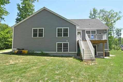 66 Breezy Way Barrington NH 03825