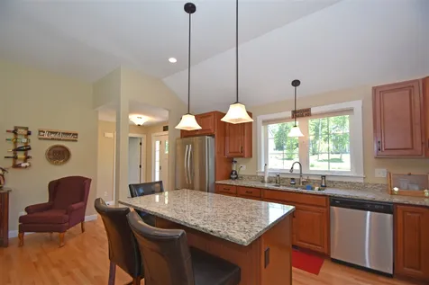 66 Breezy Way Barrington NH 03825