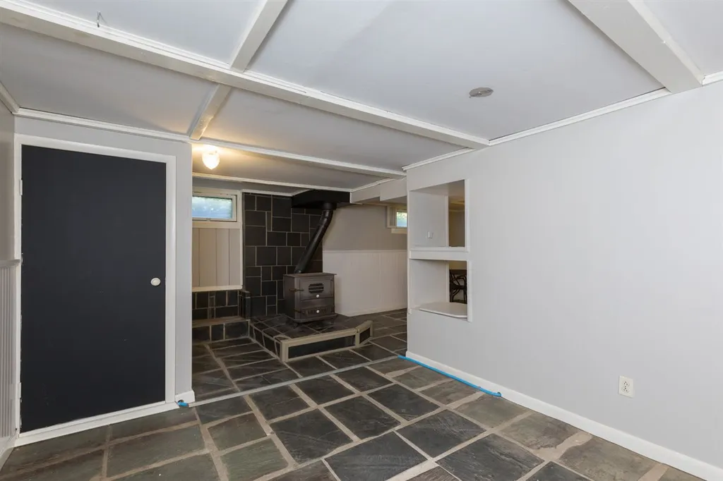 27 Fields Road Portsmouth NH 03801