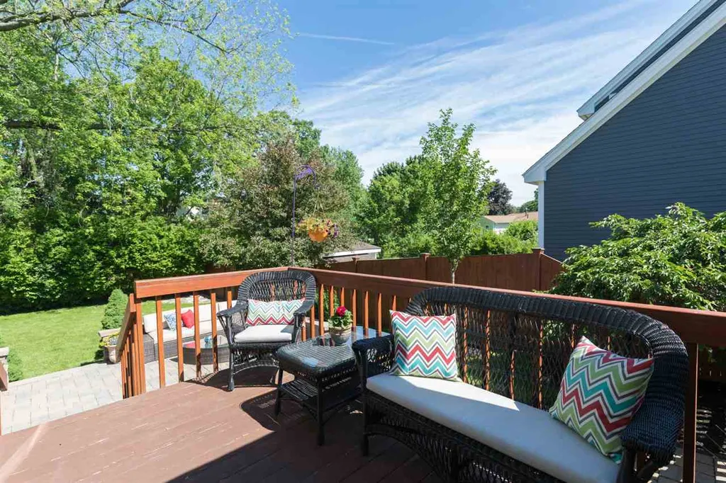 27 Fields Road Portsmouth NH 03801